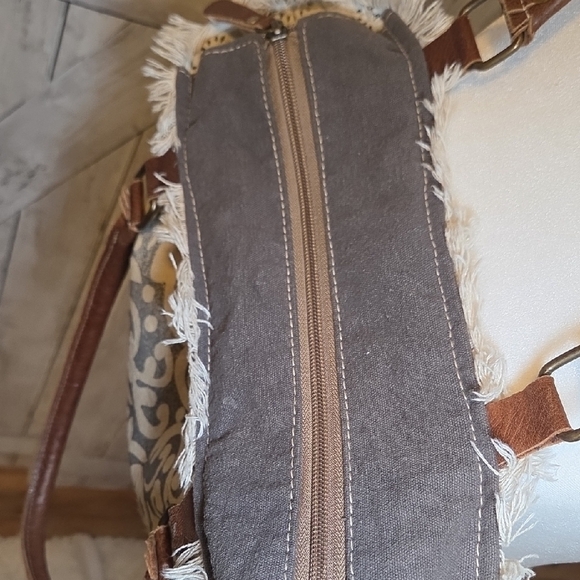 Myra Bag Elegant Gray and Brown Tote - Picture 14 of 16